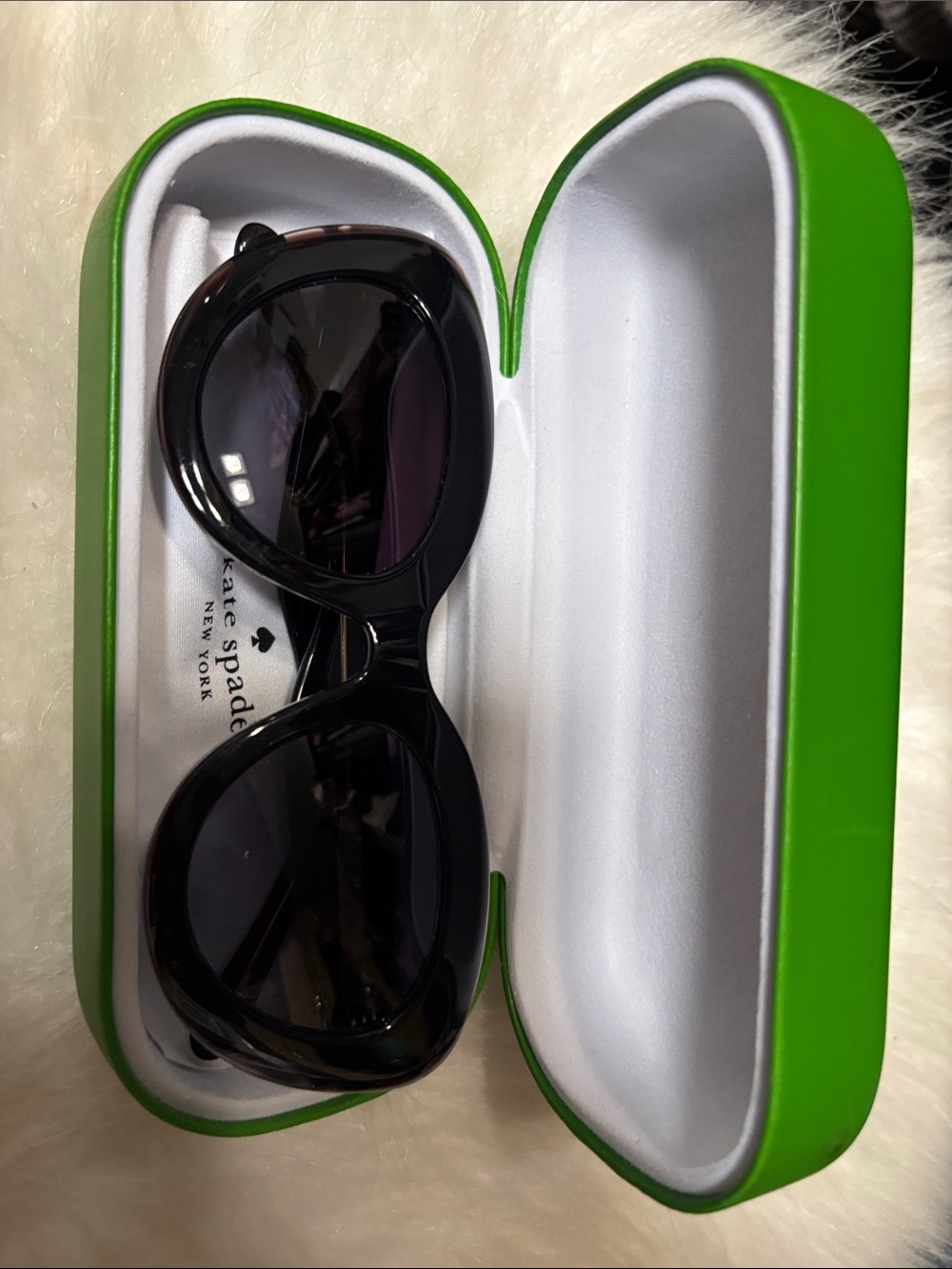 kate spade Black Cat-Eye Sunglasses with Dark Lensesi - Picture 5 of 5